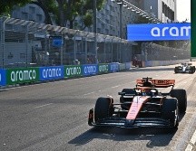 Oscar Piastri surgió en la Academia de Alpine, que le tenía considerado como su piloto titular para la temporada 2023, pero finalmente desmintió esto y terminó firmando para McLaren. AFP / ARCHIVO
