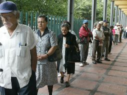 El aguinaldo es el derecho de los trabajadores a recibir una retribución equivalente a un mínimo de 15 días de salario, que a su vez corresponden a un año laborado. EL INFORMADOR / ARCHIVO