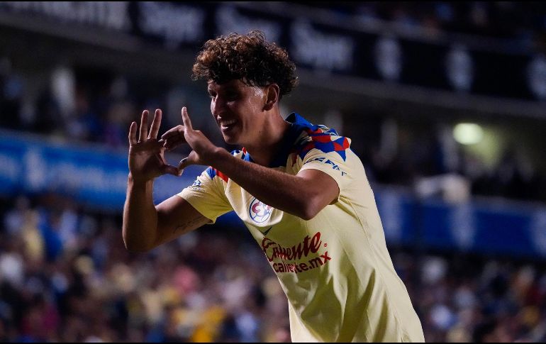 El defensor Igor Lichnovsky catapultó al América al liderato general de la liga. IMAGO7