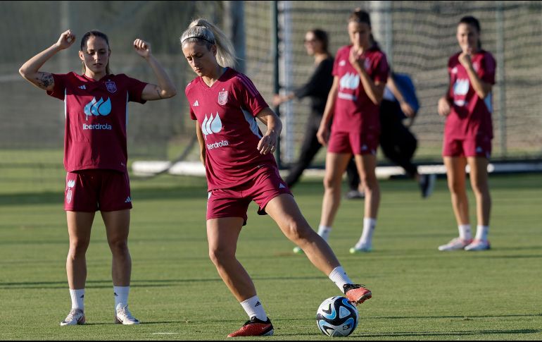 Jugadoras, Gobierno y la RFEF llegaron ayer a algunos acuerdos. EFE/B. Aliño
