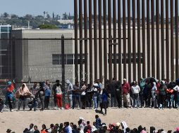 En Eagle Pass declaran estado de emergencia por migración