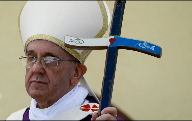 El papa explicó que asistirá al encuentro en Marsella para 