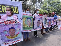 A López Obrador le preguntaron en la conferencia matutina si existe la posibilidad de que haya algún estudiante vivo. SUN / ARCHIVO