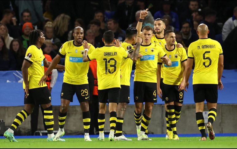 En este encuentro Orbelín Pineda arrancó de titular, esto en contraparte de Rodolfo Pizarro, quien se quedó en la banca para este duelo ante los británicos. EFE / I. Infantes