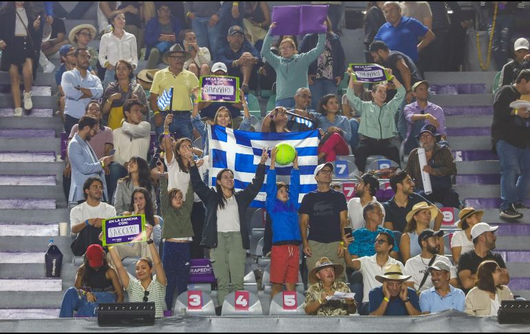 Los tapatíos demostraron una vez más que su favorita es Maria Sakkari, a la que no dejaron de alentar durante todo su encuentro. EL INFORMADOR/A. Navarro