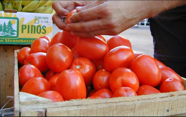 El periodo estaría caracterizado por presiones en los costos de los servicios en educación y de los alimentos como huevo, jitomate, limón y zanahoria. SUN / ARCHIVO