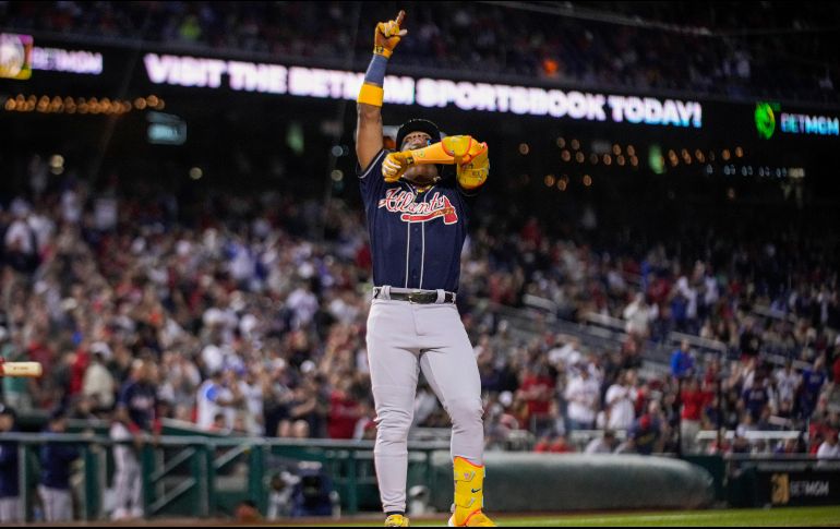 Acuña logró su cuadrangular frente al zurdo Patrick Corbin en el comienzo de la parte alta del primer inning. AP/A. Harnik