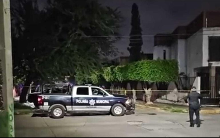 Personal del Ministerio Público acudió al punto para acordonar la zona y abrir una carpeta de investigación por el caso. ESPECIAL