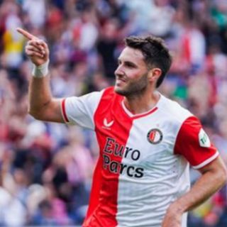 Santi Giménez, doblete y asistencia en juego suspendido