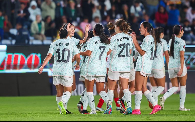 A diferencia del encuentro contra Puerto Rico, esta vez las seleccionadas sí aprovecharon la mayoría de las jugadas de peligro que tuvieron en el área trinitaria. IMAGO7