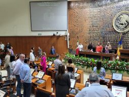 En votación económica, 14 legisladores se pronunciaron para evitar que la discusión fuera incluida en el orden del día mientras que apenas 8, incluyendo a la bancada de Hagamos y algunos de Morena, votaron a favor. ESPECIAL