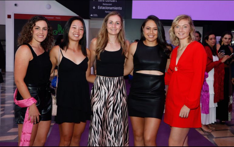 Ingrid Neel, Olivia Tjandramulia, Olivia Nicholls, Angela Kulikov y Alicia Barnett. GENTE BIEN JALISCO/ Claudio Jimeno