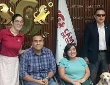 Aldo (segundo de izq a der) dijo que muchas veces las personas caen en la informalidad porque buscan seguir produciendo mientras cuidan a su familiar. EL INFORMADOR / I. Martínez