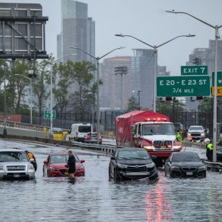 Decretan Estado de Emergencia en Nueva York por inundaciones