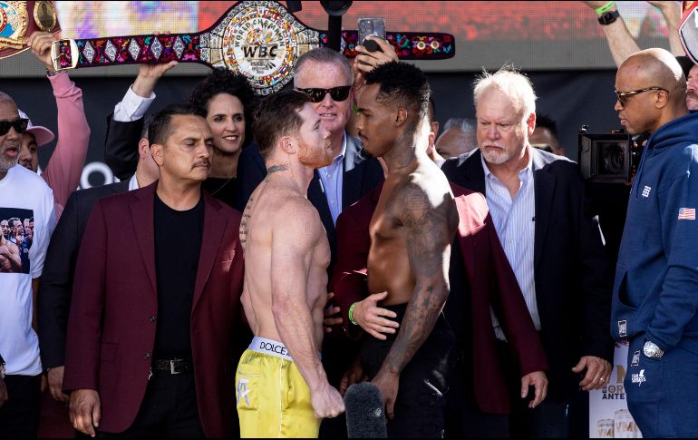Saúl “Canelo” Álvarez y Jermell Charlo están listos para la pelea de este sábado en Las Vegas, Nevada. EFE / E. Laurent