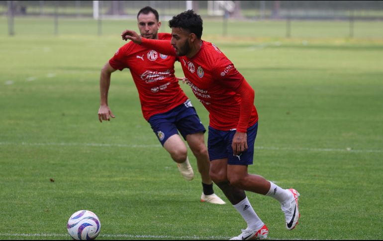 Alexis Vega y el resto del plantel del Guadalajara saltarán al Nemesio Díez con la encomienda de levantar su nivel. TWITTER/Chivas
