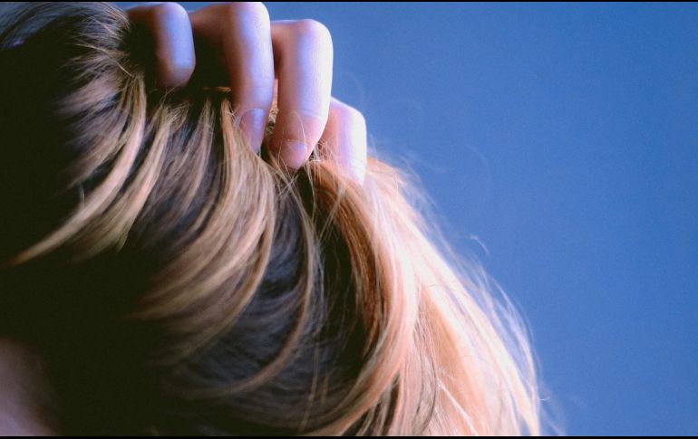 Hay ciertos alimentos que debes evitar para proteger tu cabello. Foto de Paul Siewert en Unsplash