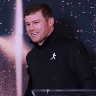 Canelo Álvarez se debate entre tres boxeadores para elegir a su siguiente rival
