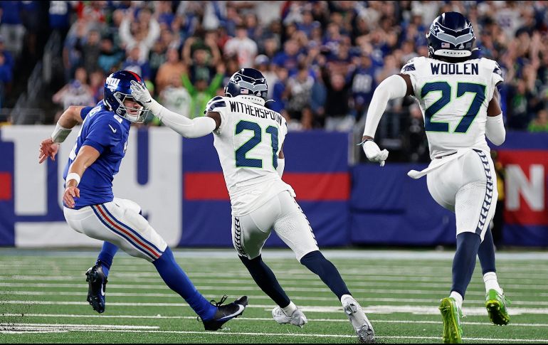 Devon Whiterspoon se llevó la noche para los Seahawks en su visita a Nueva York. AP/A. Hunger
