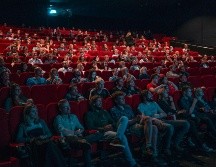 Visita tu sala favorita de Cinemex y disfruta la película que quieras. ESPECIAL/Photo by Krists Luhaers on Unsplash.