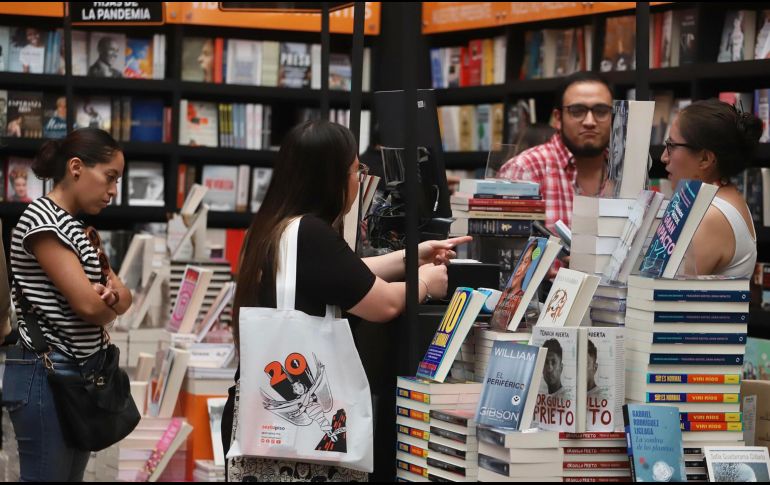 El próximo 25 de noviembre arranca la Feria Internacional del Libro y ya puedes comprar tu boleto. EL INFORMADOR/ ARCHIVO.