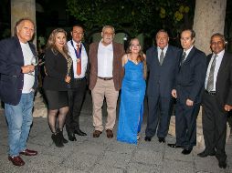 Juan Manuel Figueroa, Lourdes Hernández, Arturo Distancia, Guillermo Robles, Dina Rocío, Benito Corona, Carlos Pérez y Fernando Berna. GENTE BIEN JALISCO/ Jorge Soltero