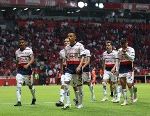 La supuesta pelea entre Víctor Guzmán y el profe Pauno fue el tema principal a inicios de la semana, sin embargo todo se dio vuelta debido a que Chivas anunció la separación de Alexis Vega, Cristian Calderón y Raúl Martínez debido a un tema disciplinario. IMAGO7