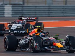 SERGIO PÉREZ. El de este viernes es el único entrenamiento libre para el GP de Qatar 2023, que contará con carrera al sprint. AFP / K. Jaafar