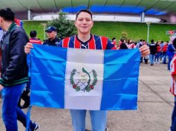 Admitió que todo de las Chivas lo enamoró y que para él era imperdible el partido de hoy. EL INFORMADOR/A. García