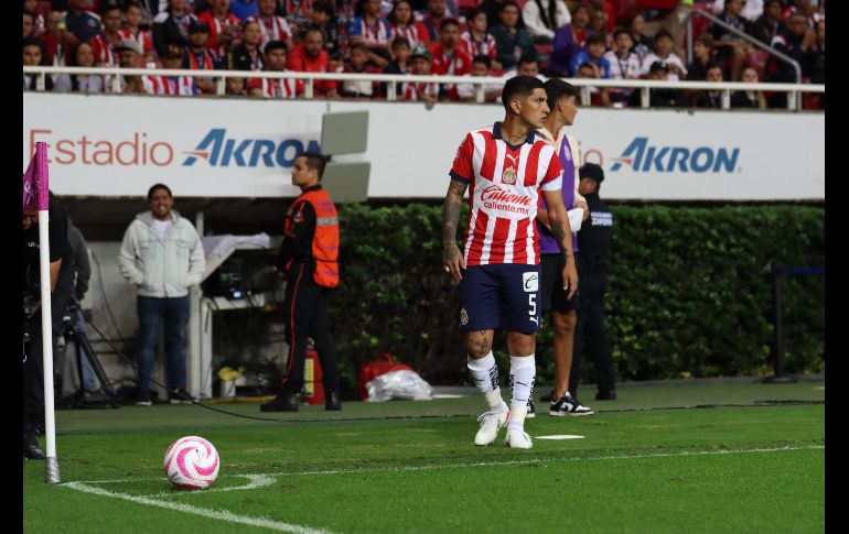 Después de una semana llena de turbulencias y controversias, Chivas celebró con euforia esta importante victoria en el Clásico Tapatío. EL INFORMADOR / H. Figueroa