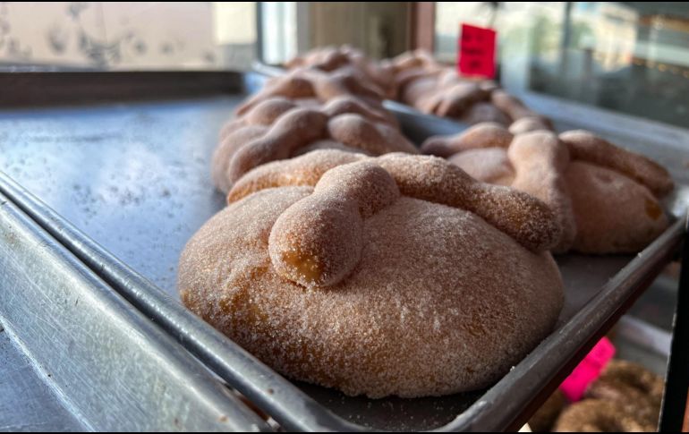 El pan de muerto llena las panaderías en los últimos meses del año. EL INFORMADOR/ ARCHIVO