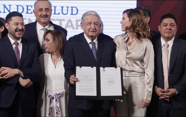 En Palacio Nacional, López Obrador destacó que la mitad de la población no tiene seguridad social. SUN / G. Pano
