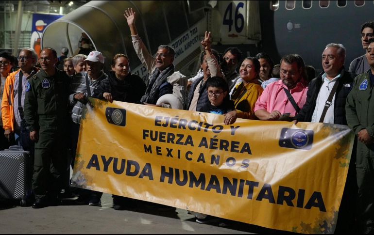 El vuelo, identificado como Fuerza Aérea Mexicana 3528 y operado por la Secretaría de la Defensa Nacional (Sedena), despegó de Tel Aviv a las 23:48 horas, hora local. TWITTER / @SRE_mx