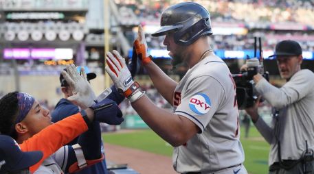 El cubano José Abreu pegó dos jonrones en la victoria de los Astros. AP/J. Johnson