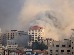 La Franja está habitada por más de 2.2 millones de personas y es escenario desde hace días de una campaña de intensos bombardeos israelíes que han provocado la muerte de más de mil personas. AFP / M. Hams