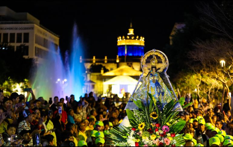 Durante la celebración eucarística realizada en la explanada del Instituto Cultural Cabañas asistieron feligreses provenientes de diversas partes de la ciudad, representantes eclesiásticos y autoridades de los tres niveles de gobierno. EL INFORMADOR / A. Navarro