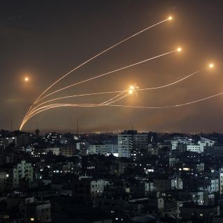 Blinken llega a Tel Aviv para expresar su apoyo a Israel