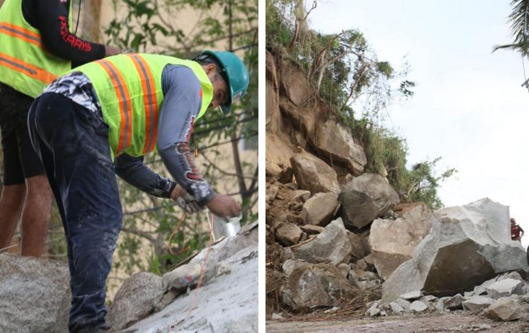 Finalmente, con el uso de maquinaria, los restos de las rocas, lodo, troncos y otros materiales fueron levantados para limpiar y disponer de la vía de comunicación en Puerto Vallarta. ESPECIAL / Gobierno Municipal de Puerto Vallarta