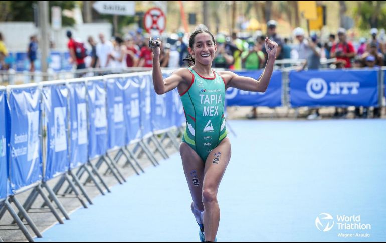 La mexicana terminó su prueba detrás de la norteamericana Katie Zafere y la italiana Alice Betto. ESPECIAL / WORLD TRIATHLON