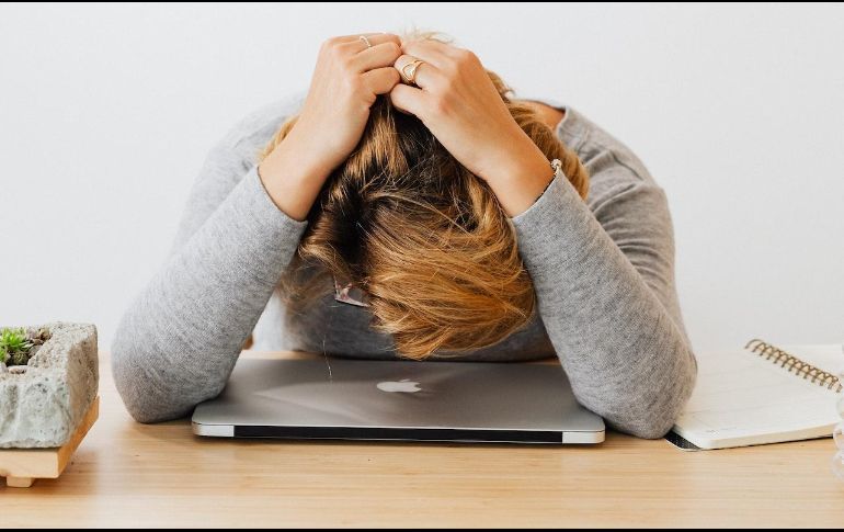 La OMS estimó que México tiene 75% de prevalencia de estrés en su fuerza laboral. Pexels.