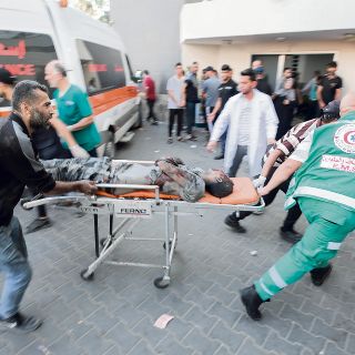 Médicos de Gaza advierten por crisis en hospitales por falta de suministros