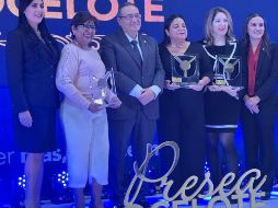 Se entregaron reconocimientos en tres categorías: Labor social, Labor Empresarial y Trayectoria Profesional. ESPECIAL.