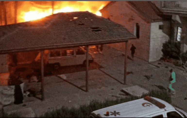 En el centro de Gaza se registró en el  Hospital Al Ahli, un bombardeo que causó, hoy martes, al menos 500 muertos; tanto Israel como Hamás se están culpando mutuamente. EFE.