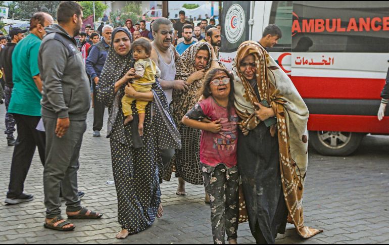 El ataque más letal en lo que va de la guerra entre Israel y Hamás se dio ayer en el Hospital Al Ahli. AP