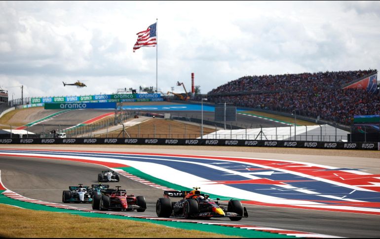 El mexicano Sergio ''Checo'' Pérez correrá su carrera 18 de 2023 con Red Bull en el GP de EU. AFP / ARCHIVO