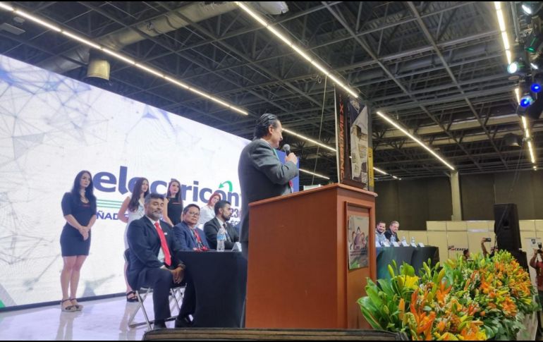 Jorge Santoyo Jiménez, presidente del Consejo Directivo de la Asociación de Constructores de Obras Eléctricas de Occidente, explicó que en este evento se presentará lo más avanzado respecto a materiales y software y actualización de normativas. EL INFORMADOR / J. Velazco