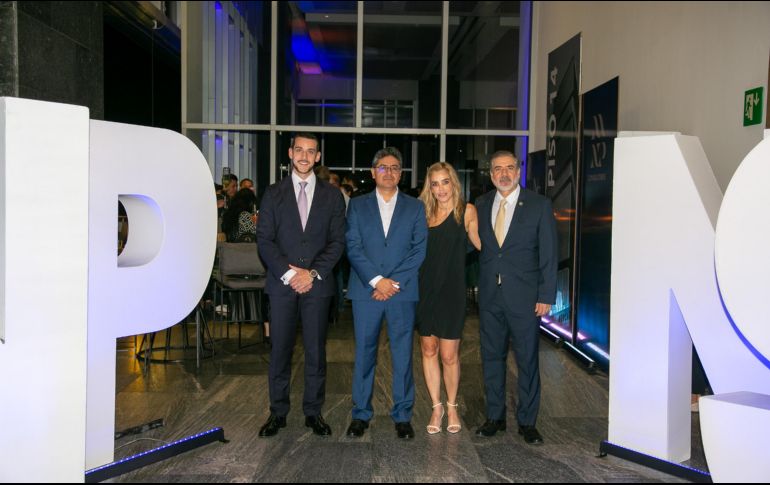 Ulises Navarro, Aníbal Gómez, Paola Serratos y Juan José Serratos