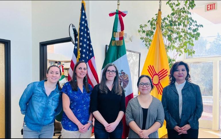 La cónsul Norma Ang Sánchez agradeció la iniciativa de devolver de manera voluntaria las piezas a la nación mexicana. CORTESÍA/SRE