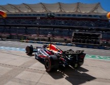 MAX VERSTAPPEN. El flamante tricampeón del mundo finalizó en la primera posición al ser el más rápido de la sesión. EFE / S. Thew