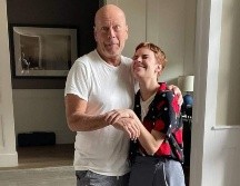 Glen agregó que ella ha tratado de seguir en la vida de Bruce y lo describió como 